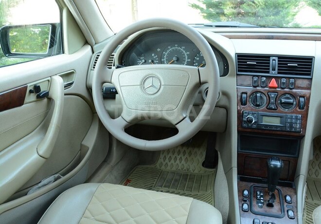 Mercedes C 230 1999, 185,000 km - 2.3 l - İmişli