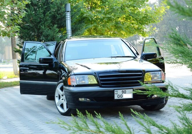 Mercedes C 230 1999, 185,000 km - 2.3 l - İmişli
