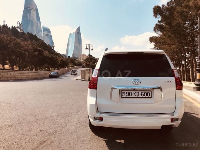 Toyota Prado 2011, 135,500 km - 2.7 l - Bakı