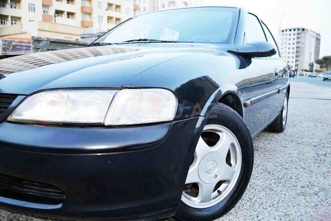Opel Vectra 1998, 360,000 km - 1.8 l - Bakı