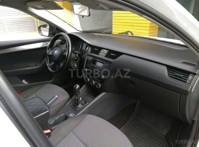 Skoda Octavia 2013, 410,000 km - 1.2 л - Bakı