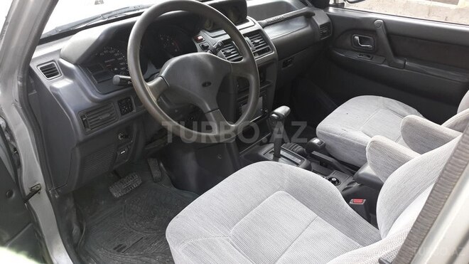 Mitsubishi Pajero 1996, 335,000 km - 2.8 л - Bakı