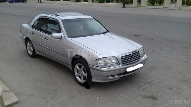 Mercedes C 230 1999, 244,000 km - 2.3 l - Quba