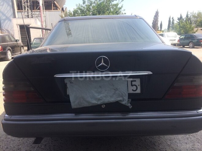 Mercedes E 250 1994, 400,000 km - 2.5 l - Sumqayıt