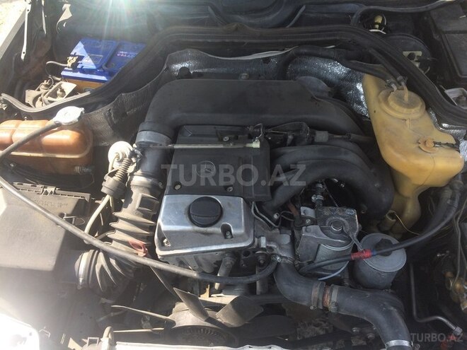 Mercedes E 250 1994, 400,000 km - 2.5 l - Sumqayıt
