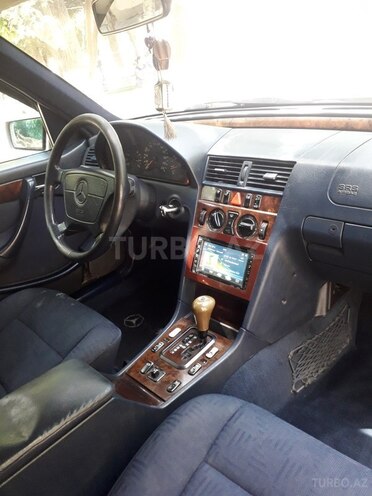 Mercedes C 220 1998, 299,499 km - 2.2 l - Bakı