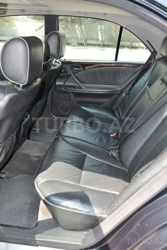 Mercedes E 240 2000, 285,000 km - 2.4 l - Bakı