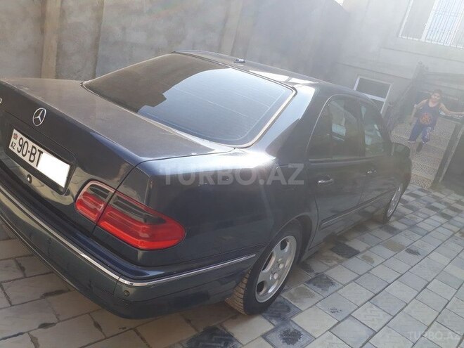 Mercedes E 240 2000, 285,000 km - 2.4 l - Bakı