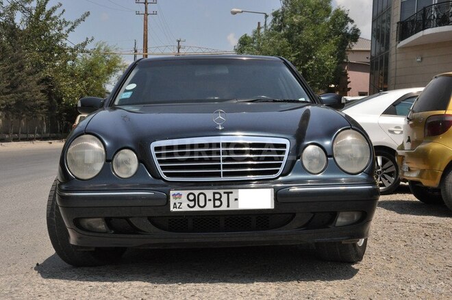 Mercedes E 240 2000, 285,000 km - 2.4 l - Bakı