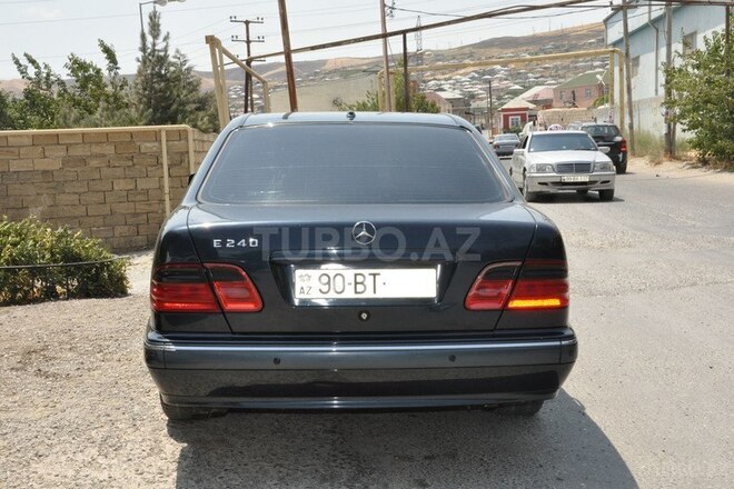 Mercedes E 240 2000, 285,000 km - 2.4 l - Bakı