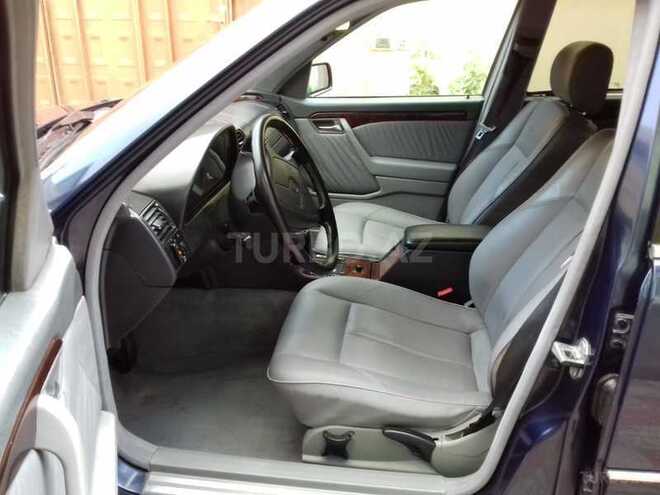 Mercedes C 220 1995, 196,000 km - 2.2 l - Bakı