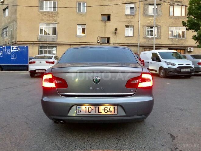 Skoda Superb 2011, 185,000 km - 1.8 l - Bakı