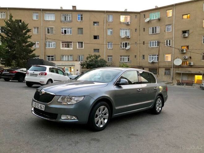 Skoda Superb 2011, 185,000 km - 1.8 l - Bakı