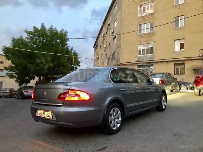 Skoda Superb 2011, 185,000 km - 1.8 l - Bakı