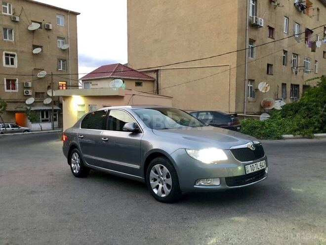 Skoda Superb 2011, 185,000 km - 1.8 l - Bakı
