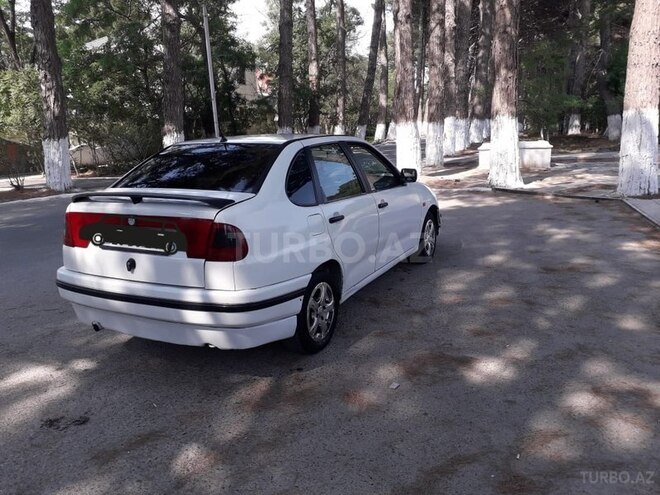 Volkswagen Polo 1995, 289,000 km - 1.6 l - Sumqayıt
