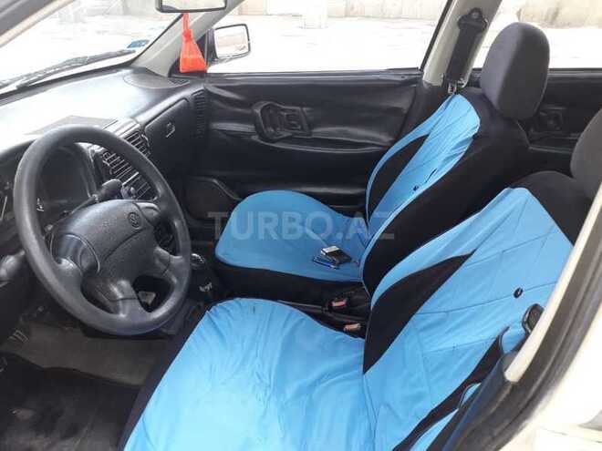Volkswagen Polo 1995, 289,000 km - 1.6 l - Sumqayıt