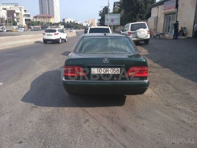 Mercedes E 290 1998, 500,000 km - 2.9 l - Bakı