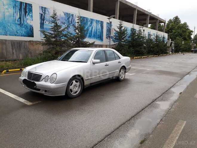 Mercedes E 240 1999, 172,000 km - 2.4 л - Şəmkir