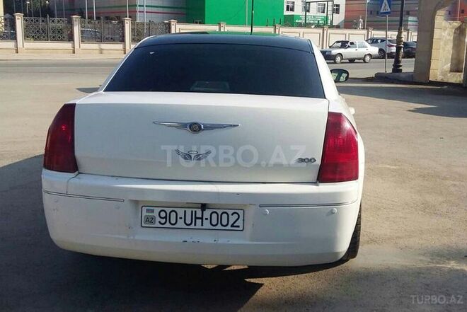 Chrysler 300C 2005, 180,000 km - 2.7 л - Biləsuvar