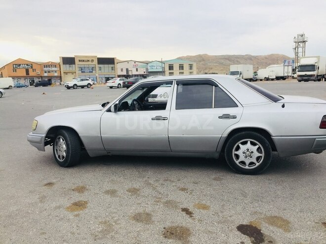 Mercedes E 200 1991, 406,305 km - 0.2 l - Bakı