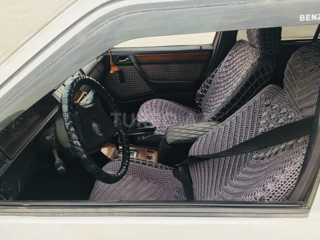 Mercedes E 200 1991, 406,305 km - 0.2 l - Bakı