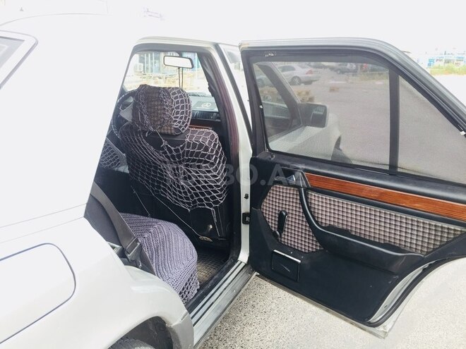 Mercedes E 200 1991, 406,305 km - 0.2 l - Bakı