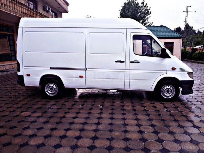 Mercedes  2002, 470,000 km - 2.2 l - Şəki