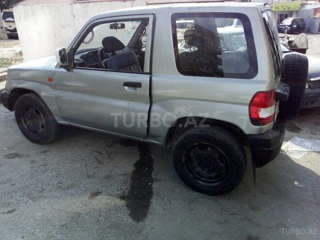 Mitsubishi Pajero io 1999, 183,000 km - 1.8 л - Bakı