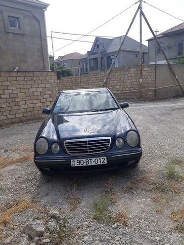 Mercedes E 240 2000, 340,000 km - 2.4 l - Bakı
