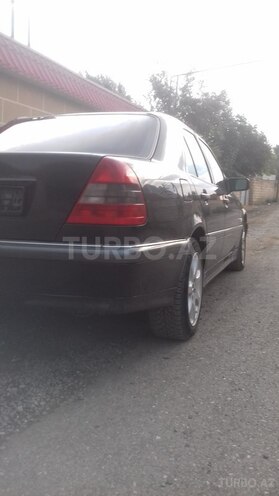 Mercedes C 220 1993, 286,900 km - 2.2 l - Ağcabədi