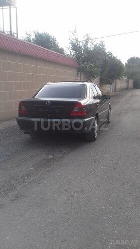 Mercedes C 220 1993, 286,900 km - 2.2 l - Ağcabədi