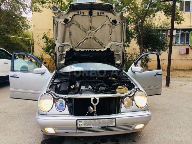 Mercedes E 250 1998, 235,000 km - 2.5 l - Sumqayıt