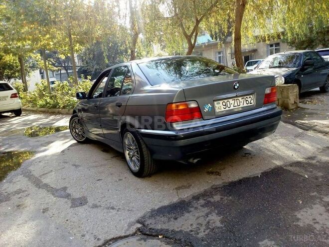 BMW 320 1992, 265,000 km - 2.0 l - Bakı