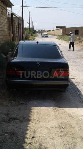 Mercedes E 220 2000, 253,000 km - 2.0 l - Bakı