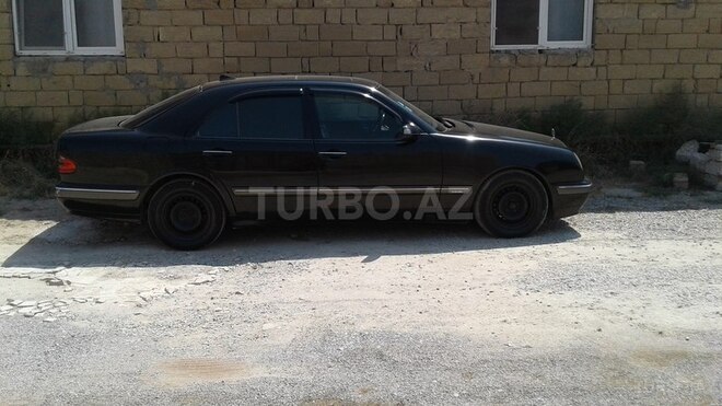 Mercedes E 220 2000, 253,000 km - 2.0 l - Bakı