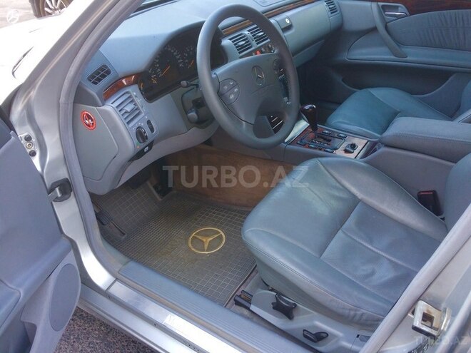 Mercedes E 280 2000, 245,600 km - 2.8 l - Bakı