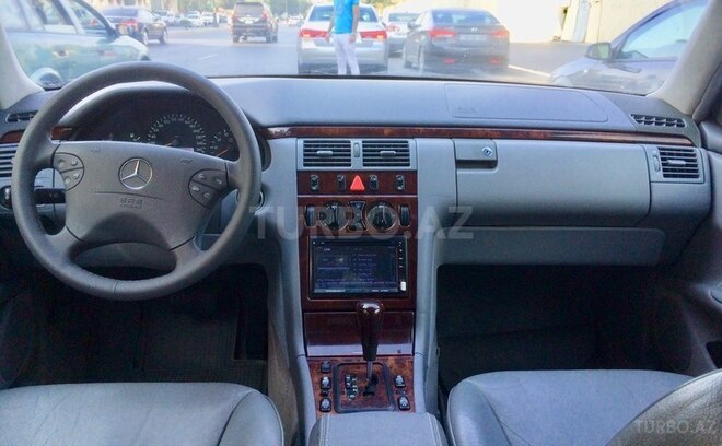 Mercedes E 280 2000, 245,600 km - 2.8 l - Bakı