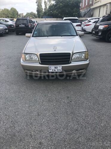 Mercedes C 230 1997, 136,000 km - 2.3 l - Bakı