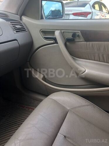 Mercedes C 230 1997, 136,000 km - 2.3 l - Bakı