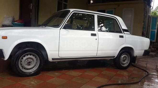 LADA (VAZ) 2107 2006, 232,000 km - 1.6 л - Bakı