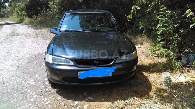 Opel Vectra 1996, 297,000 km - 1.8 l - Bakı