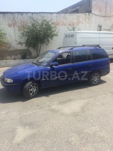 Opel Astra 1995, 284,000 km - 1.6 l - Bakı