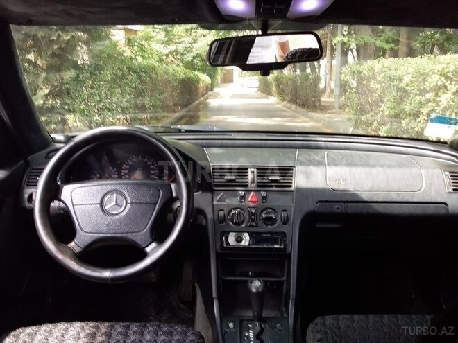 Mercedes C 200 1996, 332,000 km - 2.0 l - Bakı