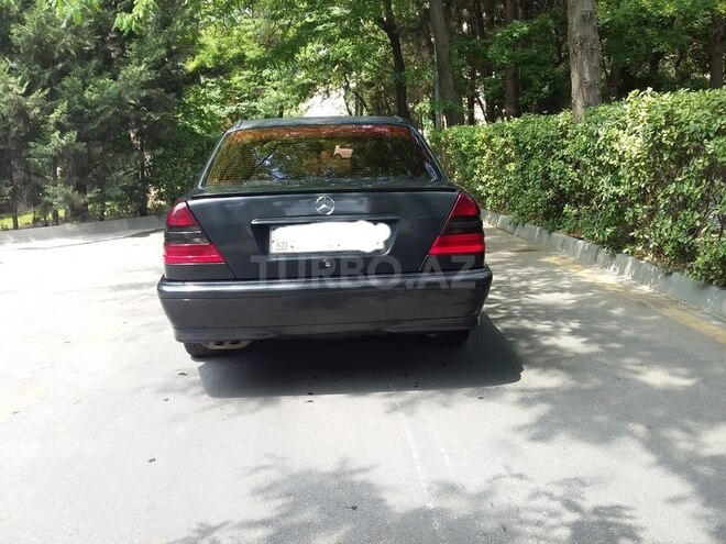 Mercedes C 200 1996, 332,000 km - 2.0 l - Bakı