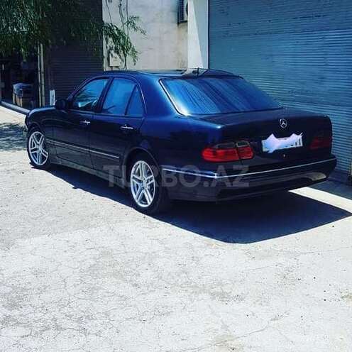 Mercedes E 240 2000, 285,032 km - 2.4 л - Masallı