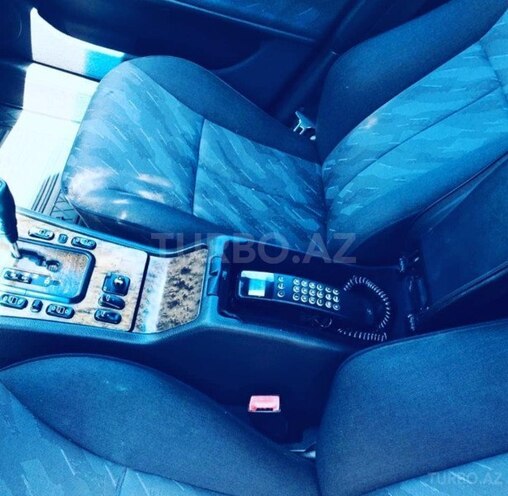 Mercedes E 240 2000, 285,032 km - 2.4 л - Masallı