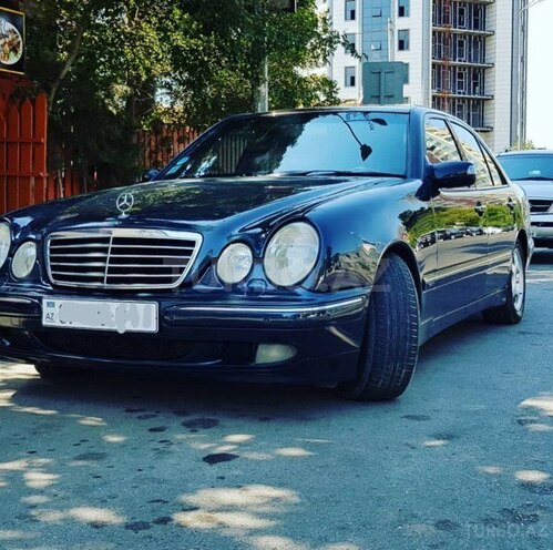 Mercedes E 240 2000, 285,032 km - 2.4 л - Masallı