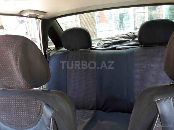 Opel Vectra 1993, 528,000 km - 1.8 l - Qax