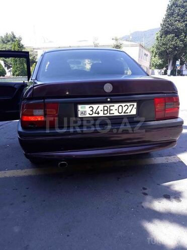Opel Vectra 1993, 528,000 km - 1.8 l - Qax